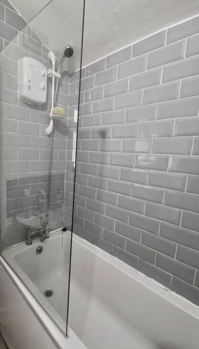 Spacious 3 Bed - Efc Stays Liverpool Zewnętrze zdjęcie